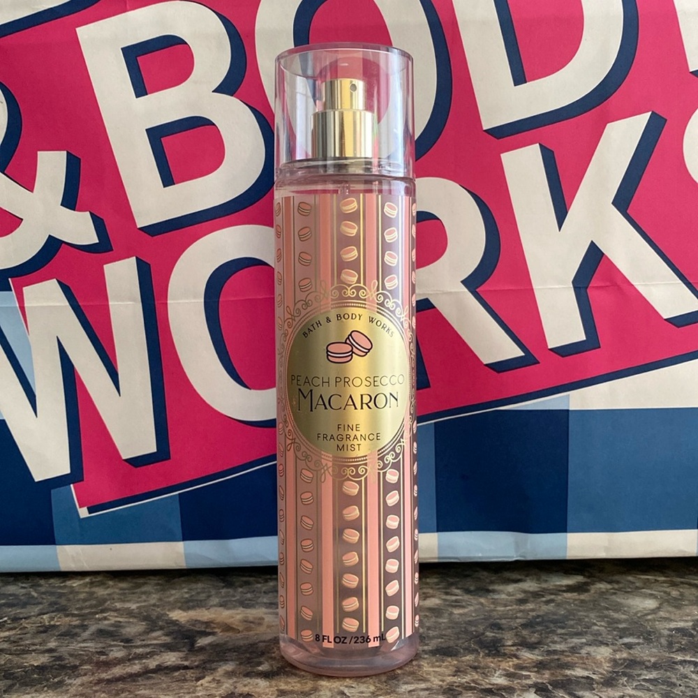 Bath & Body Works Peach Prosecco Macaron - Picture 2 of 4